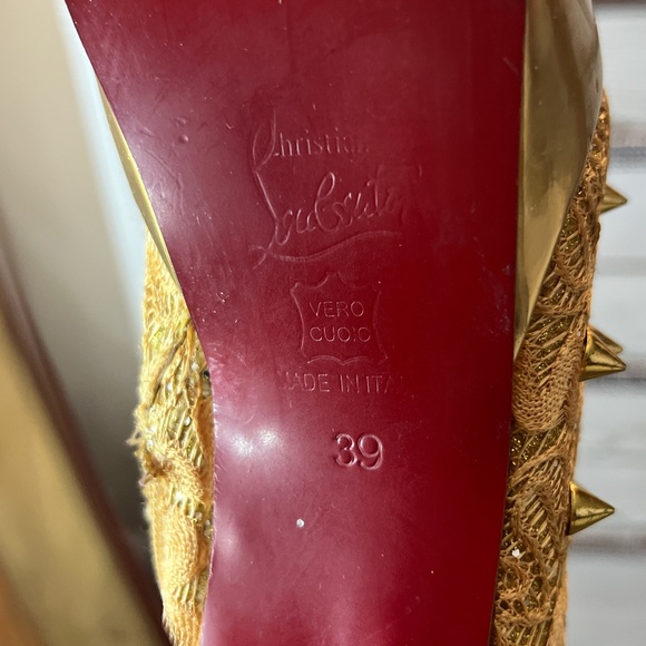 Christian Louboutin Bridget's Back - Picture 4 of 8